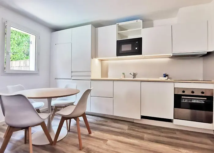 Les Quatre Loges - Joli T2 Jardinet Et Parking *3