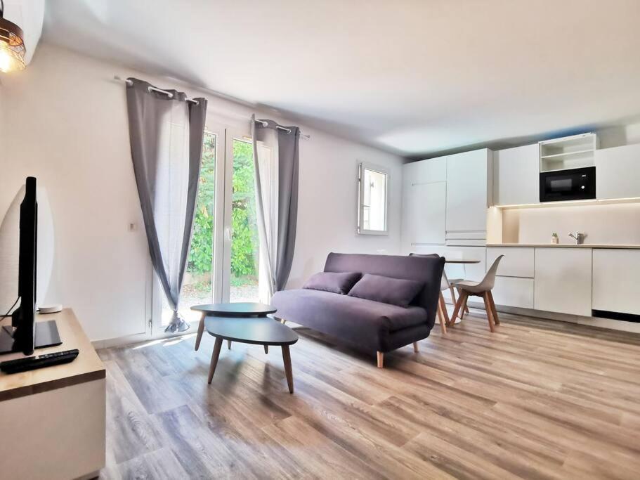 Les Quatre Loges - Joli T2 Jardinet Et Parking *3